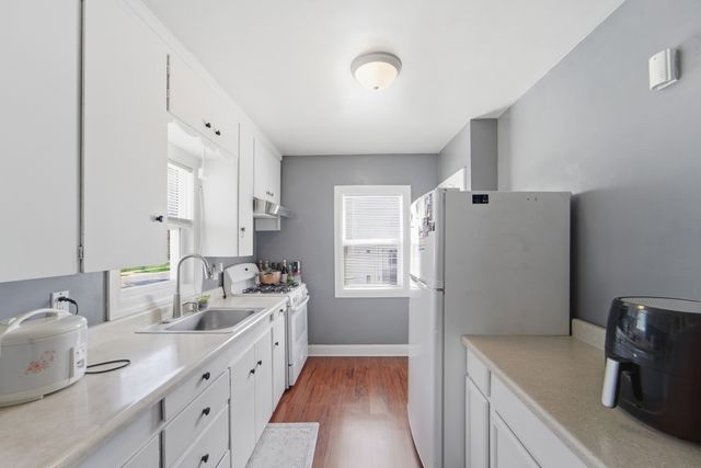 3914 E 8th Street, Des Moines, IA 50316