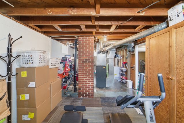 3914 E 8th Street, Des Moines, IA 50316