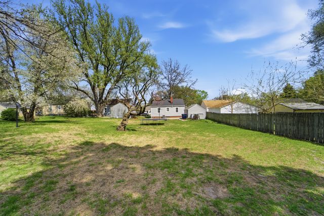 3914 E 8th Street, Des Moines, IA 50316