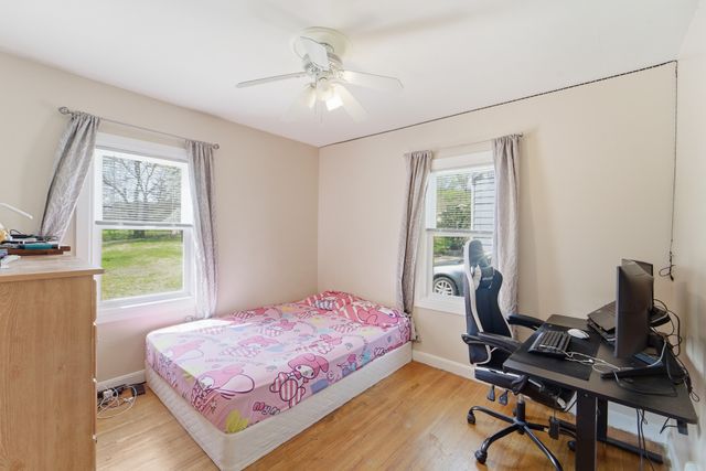 3914 E 8th Street, Des Moines, IA 50316