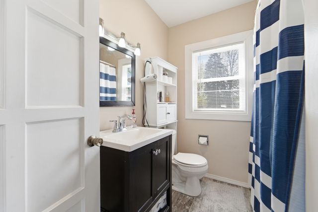 3914 E 8th Street, Des Moines, IA 50316