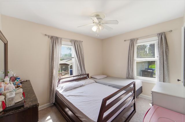 3914 E 8th Street, Des Moines, IA 50316