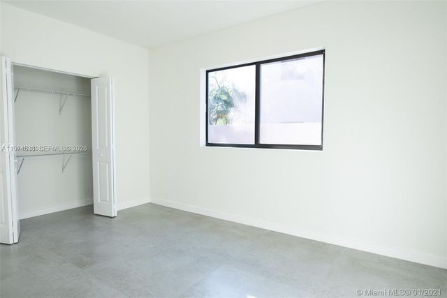 120 NE 71st St 4, Miami, FL 33138