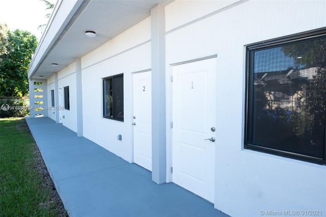 120 NE 71st St 4, Miami, FL 33138