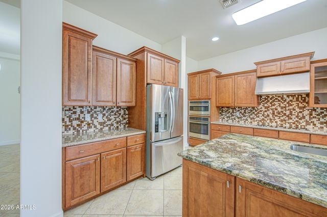 813 W CLAREMONT Street, Phoenix, AZ 85013