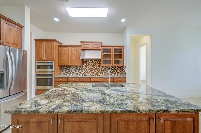 813 W CLAREMONT Street, Phoenix, AZ 85013