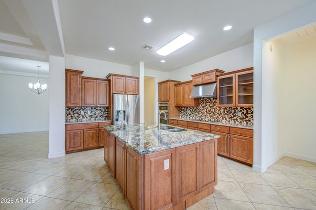 813 W CLAREMONT Street, Phoenix, AZ 85013