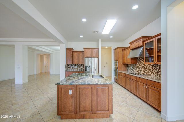 813 W CLAREMONT Street, Phoenix, AZ 85013