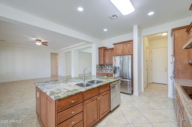 813 W CLAREMONT Street, Phoenix, AZ 85013