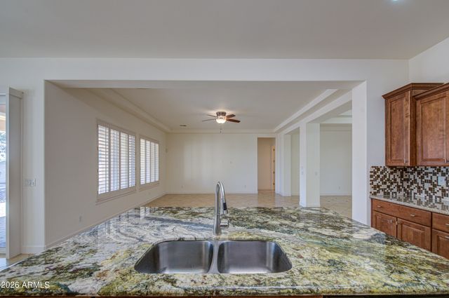 813 W CLAREMONT Street, Phoenix, AZ 85013