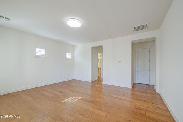 813 W CLAREMONT Street, Phoenix, AZ 85013