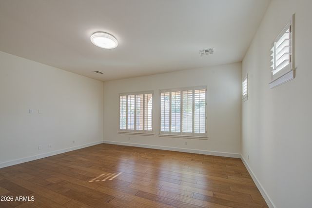 813 W CLAREMONT Street, Phoenix, AZ 85013