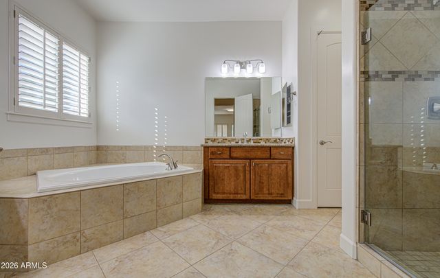 813 W CLAREMONT Street, Phoenix, AZ 85013