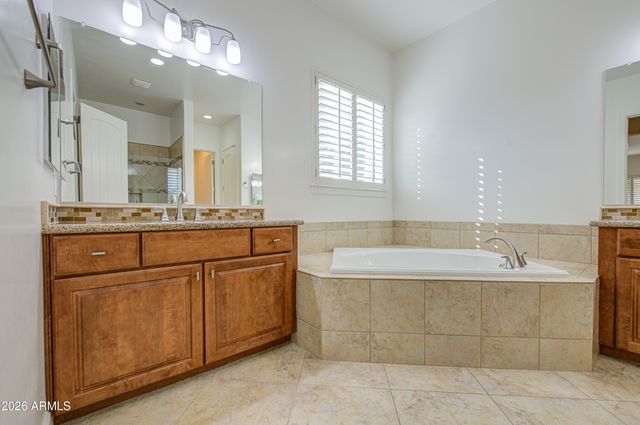 813 W CLAREMONT Street, Phoenix, AZ 85013