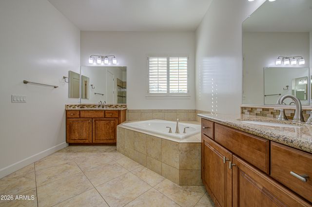 813 W CLAREMONT Street, Phoenix, AZ 85013