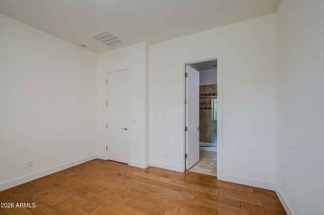 813 W CLAREMONT Street, Phoenix, AZ 85013