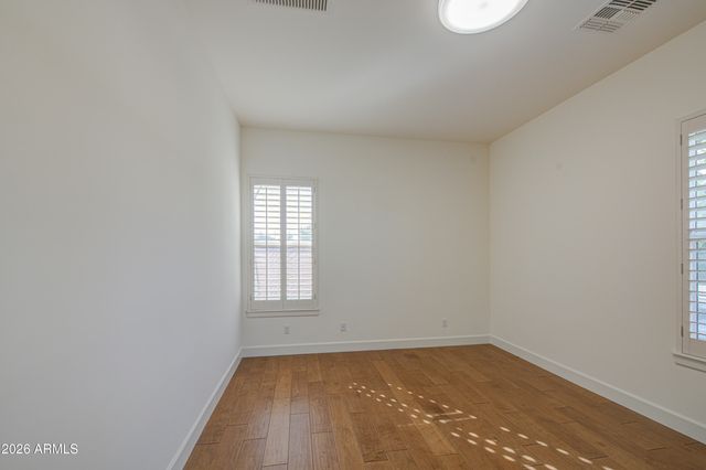 813 W CLAREMONT Street, Phoenix, AZ 85013