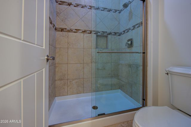 813 W CLAREMONT Street, Phoenix, AZ 85013