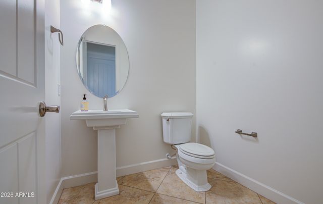 813 W CLAREMONT Street, Phoenix, AZ 85013