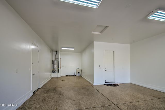 813 W CLAREMONT Street, Phoenix, AZ 85013