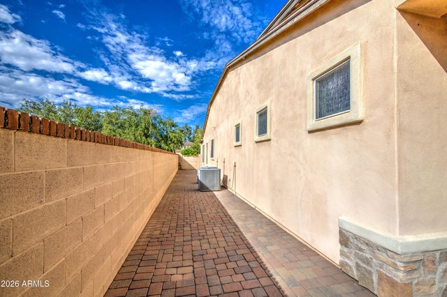 813 W CLAREMONT Street, Phoenix, AZ 85013