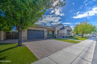 813 W CLAREMONT Street, Phoenix, AZ 85013