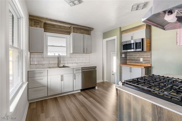 5414 Orchard Avenue, Cleveland, OH 44129