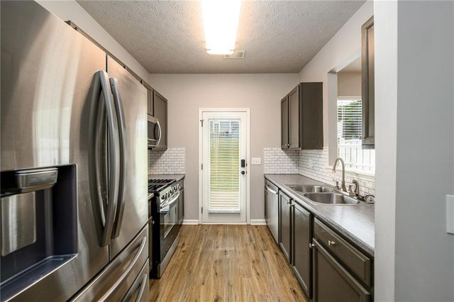 6334 Boat Shoal Lane, Flowery Branch, GA 30542