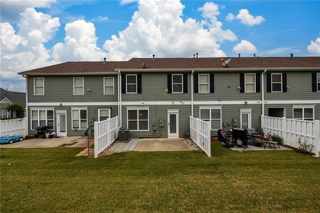 6334 Boat Shoal Lane, Flowery Branch, GA 30542