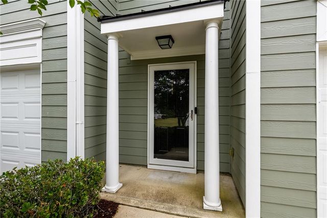 6334 Boat Shoal Lane, Flowery Branch, GA 30542