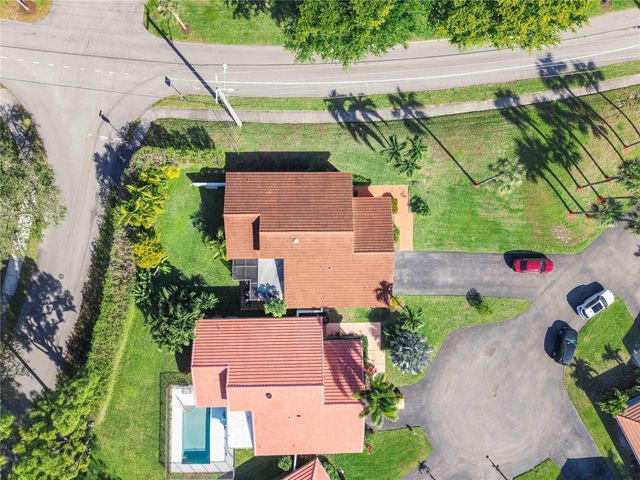 2850 Deer Creek Kelly Brooke Lane, Deerfield Beach, FL 33442