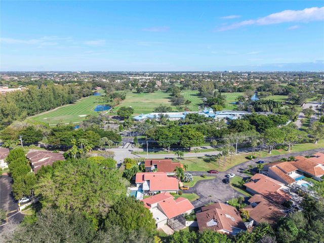 2850 Deer Creek Kelly Brooke Lane, Deerfield Beach, FL 33442