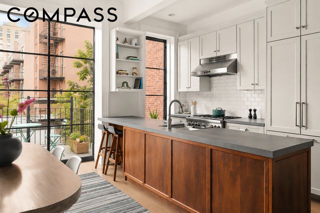 389 Classon Avenue TWNHS, New York City, NY 11238