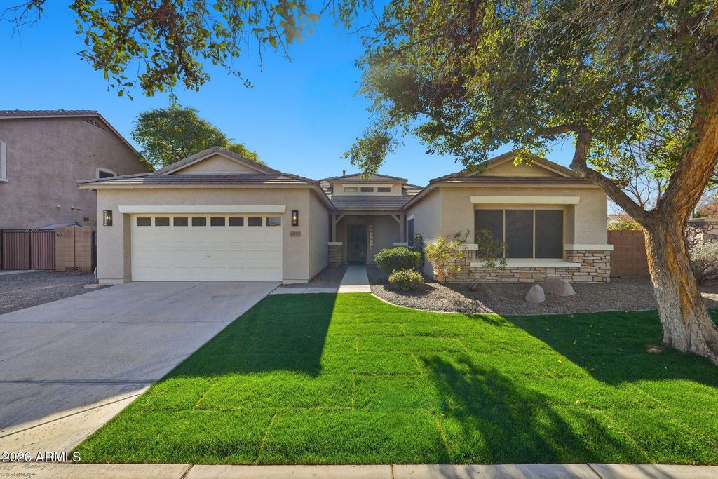 Image 1 of property listing at 2935 E LYNX Way, Gilbert, AZ 85298