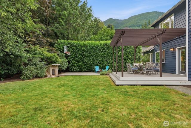 1110 Hemlock Avenue SW, North Bend, WA 98045