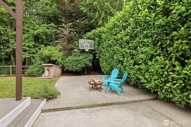 1110 Hemlock Avenue SW, North Bend, WA 98045