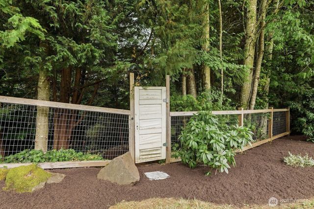 1110 Hemlock Avenue SW, North Bend, WA 98045