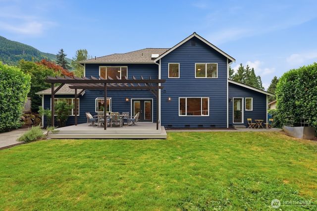 1110 Hemlock Avenue SW, North Bend, WA 98045