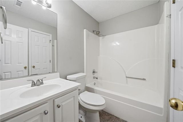 2297 Charleston Pointe SE, Atlanta, GA 30316