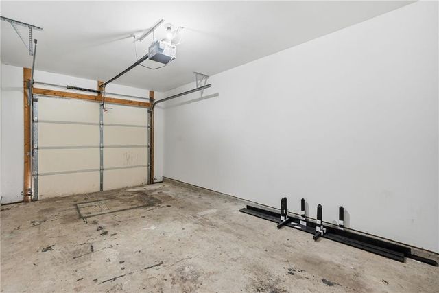 2297 Charleston Pointe SE, Atlanta, GA 30316