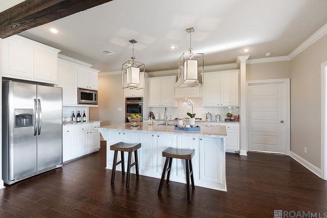 21513 Bluefin Dr, Springfield, LA 70462