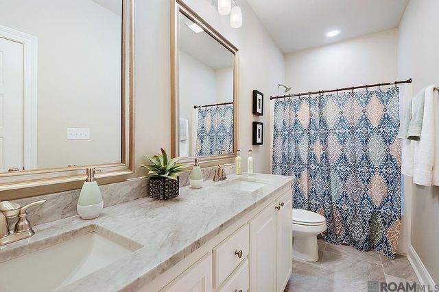 21513 Bluefin Dr, Springfield, LA 70462