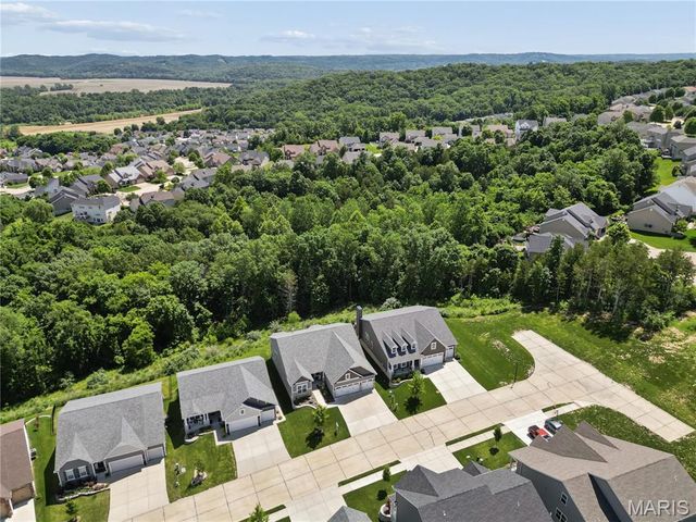 734 Crested Point Drive, Eureka, MO 63025