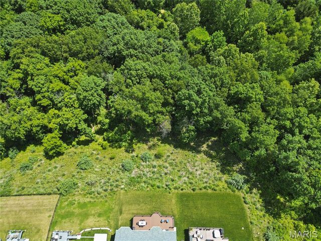 734 Crested Point Drive, Eureka, MO 63025