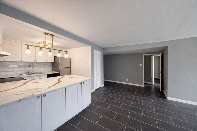 7510 Hornwood Drive 1303, Houston, TX 77036