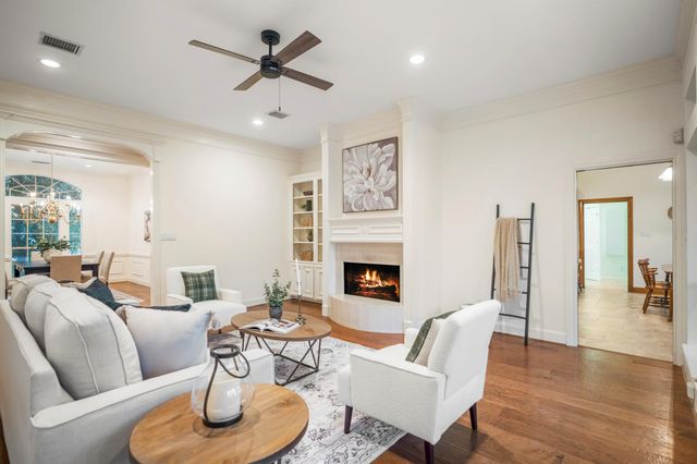 46 Hillock Woods, The Woodlands, TX 77380