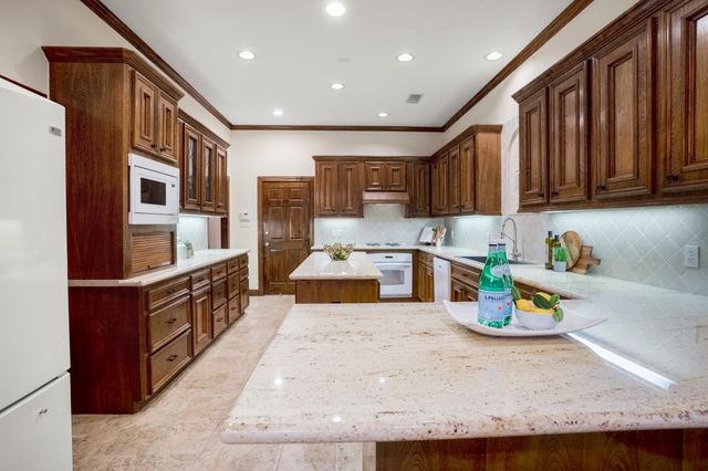 46 Hillock Woods, The Woodlands, TX 77380