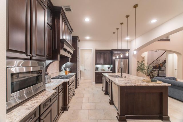 46 S Shasta Bend Circle, The Woodlands, TX 77389