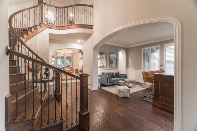 46 S Shasta Bend Circle, The Woodlands, TX 77389