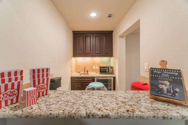 46 S Shasta Bend Circle, The Woodlands, TX 77389